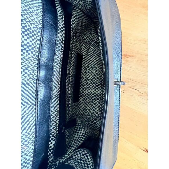 Rebecca Minkoff quilted Love Crossbody Bag in Black - Picture 10 of 12